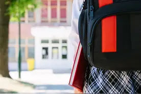 抑郁、双相明明好了一大半了，为啥孩子一提学习就怕，没法复学？图片