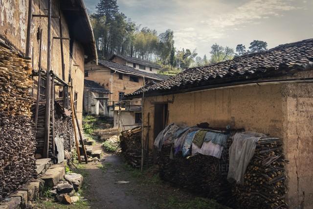 家在巴山山顶上
