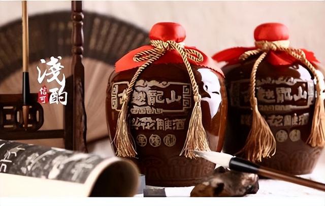 黄酒，中国最早的酿造酒。古越龙山，绍兴黄酒的典范