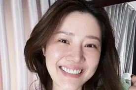 40岁女人不会化妆没关系，学会这几个技巧，“素颜”出街就很漂亮图片