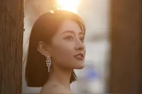 梁洁，从甜宠剧一路逆袭的新锐人气小花图片