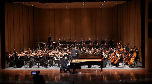 ����Ф����Ʒ����ɫ�ص㼰���༼�ɣ��ԡ���һ������������Ϊ��