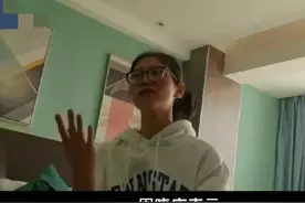 妻子怀上别人的孩子装病离婚，丈夫贷款给她治病，邻居：都嫁人了图片