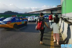 “爽爽贵阳”持续大热！贵阳北站人流量巨大，建议乘客提早出行图片