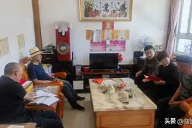 临洮县人民检察院帮扶责任人到前川村入户走访“三类户”图片