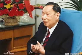 在科研的旋涡里，他的名字不怎么光芒四射，但他的成就却深如浩瀚图片