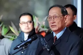 大特务毛人凤后人现状：长子是富士康董事长，三子是著名爱国华侨图片