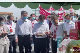 河南省南街村：“丰收节”里“晒收成”图片