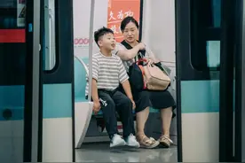 昆山的亲看过来！办理学生卡，免费乘坐地铁11号线图片