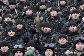 车臣武装赴乌克兰执行任务，从誓死抵抗到为俄出征，车臣经历了啥图片