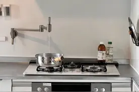 因为太懒，装修时我给家里做了这些设计，现在每天只用擦擦桌子图片