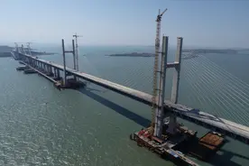 万吨水泥倒入大海，中国基建被印度无情嘲笑，不料完工后各国模仿图片