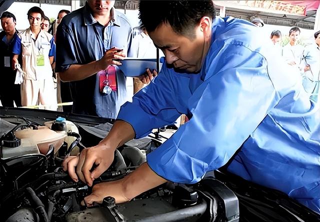 汶川地震幸存的“神车”：只因车牌特殊，公安部特批，入驻纪念馆