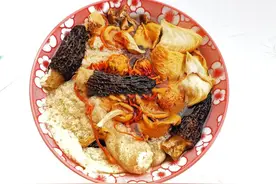 八珍菌菇汤 提高免疫力 益胃健脾图片