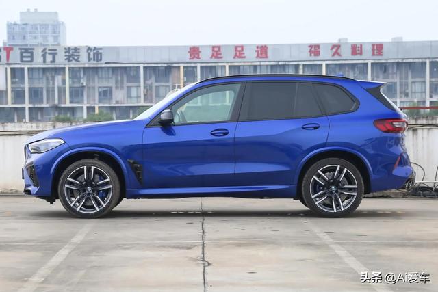 V8双涡轮大宝马SUV，原装进口带4驱，轻松超跑车，带你看宝马X5 M