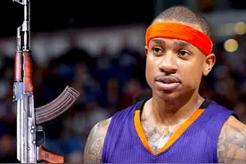 小托马斯自曝差点丧命！年轻人用AK47对准他 被认出后才逃过一劫图片