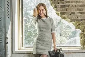 时尚大波浪美女图片