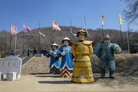 康熙长子胤褆被圈禁在府26年，疯狂纳妃生下20个孩子，却因祸得福图片