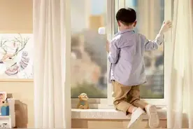 惊险！湖南吉首4岁半男童撑雨伞跳下26楼，雨伞真能当降落伞用吗图片