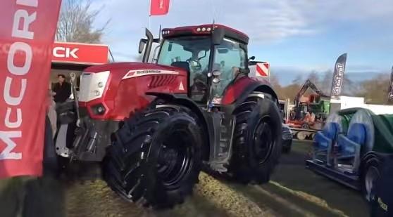 凯斯和纽荷兰农业机械展