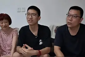“我要是考这分，我妈会晕过去”高考查分名场面刷屏！网友：看着电脑都在紧张图片