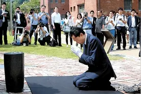 三位承认侵华的日本首相，一位下跪道歉，一位承认文化起源中国图片