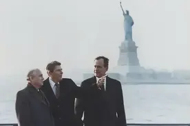 徐吉军：戈尔巴乔夫的传奇人生——两面人瓦解超级大国图片