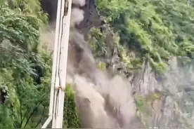 因滑坡险情 316国道旬阳境内部分路段交通管制图片