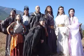 难怪逍遥三老不敢挑战天龙寺，鸠摩智却敢，你看鸠摩智背后站着谁图片