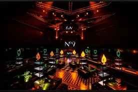 酒吧里的“绿茶女”图片