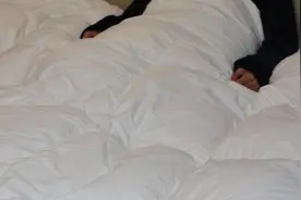 轻便过冬，网易严选957鹅绒被到底好在哪？一文讲解图片