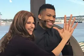 五大“非人类”部位：字母哥大手长主持人一截，杜兰特的脚像镰刀图片