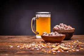 花生是糖尿病的“导火索”？若想稳定血压，4种食物尽量少碰图片
