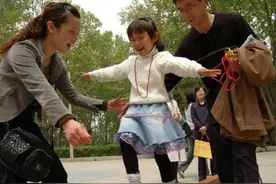 用不了10年，“独生”和“二胎”家庭间的差距会越拉越大，很现实图片