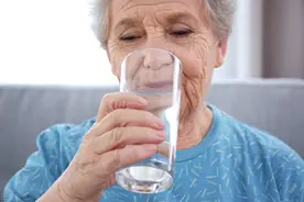 养生5大黄金时间，老年人收藏好，千万别错过图片