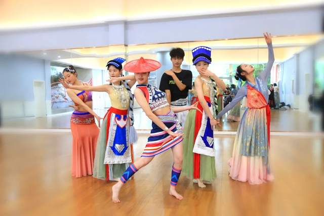 四川省民生研究会新媒体中心-官网