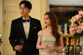 刘亦菲《玫瑰的故事》热播，张馨予发长文谈追剧感悟，被调侃飞巴黎追女主初恋，本人回应：我不傻图片