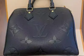 LV，道歉了！同店换包竟称“难验真假”：沪上闺蜜苦等8小时，憋屈到流泪图片