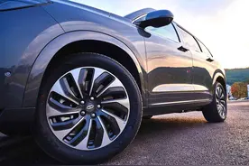 华为打出“王炸”，23款问界M5搭鸿蒙3车机+L3级驾驶辅助图片