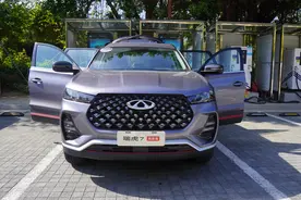 新增1.5T入门车型，试驾2022款瑞虎7超能版，售8.69万起配置丰富图片