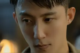 扑克脸又来祸害谍战剧？全程摇头晃脑、台词硬挤，别辣观众眼睛了图片