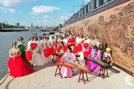 书画苑｜凤台桥下找寻百米壁画 细读孙元亮《秦淮胜迹图》经典画面图片
