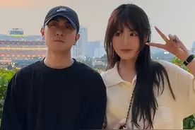 顶级富二代秦奋出席亲妹妹生日宴，韦雪奋斗一辈子也达不到的生活图片