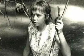 3000米高空坠落，历经11天的荒野求生，她成为空难唯一的幸存者图片