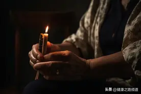 夫妻因长期闻艾烟，双双死于肺癌？艾烟，到底有没有害？图片