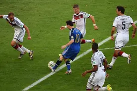 为什么足球被称为世界第一运动？世界杯“神仙解说词”带你感受图片