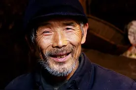 农村老人直言“人过七十不上坟”，清明节上坟有什么讲究？图片