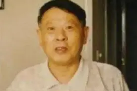 1976年毛主席逝世，李敏看过守灵名单，提醒道：我有个哥哥还活着图片