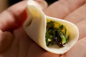 血栓和斑块是一回事吗？医生作了一个形象的比喻图片