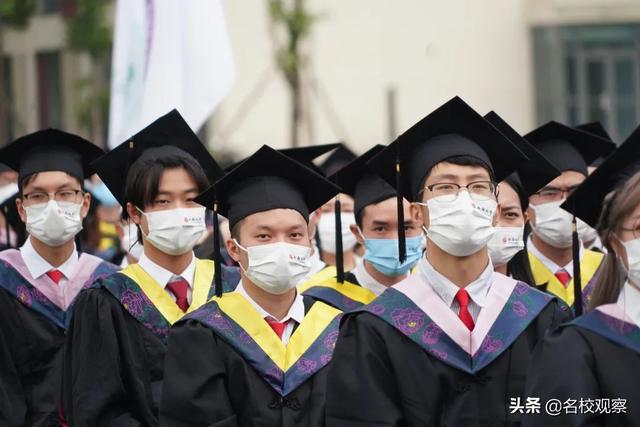 6484名成都大学2022届学子毕业啦